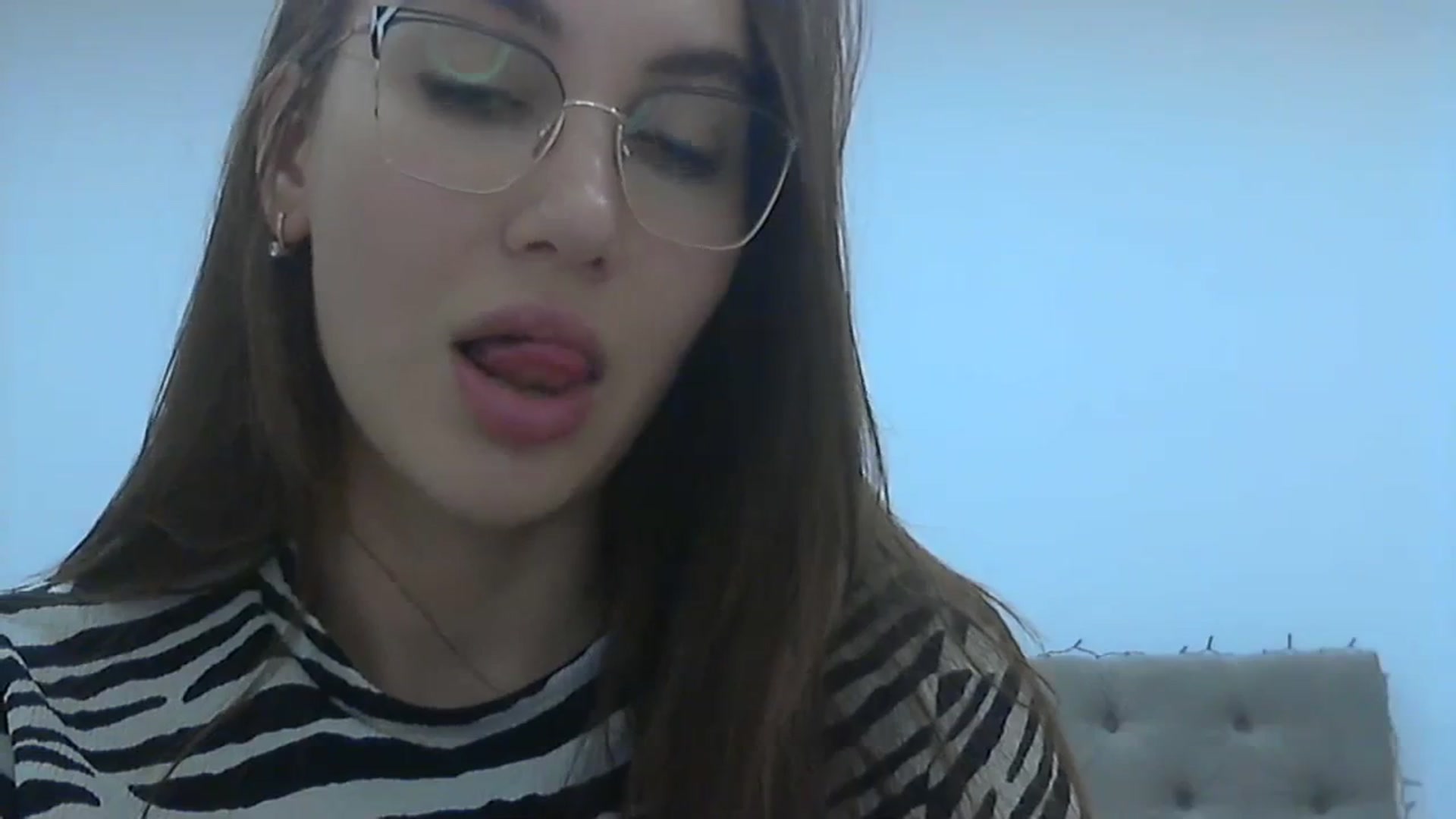 Gallery image thumbnail from HappinessInMe's myfreecams stream on, 12/04/2023, 14:49 image 18 of 20