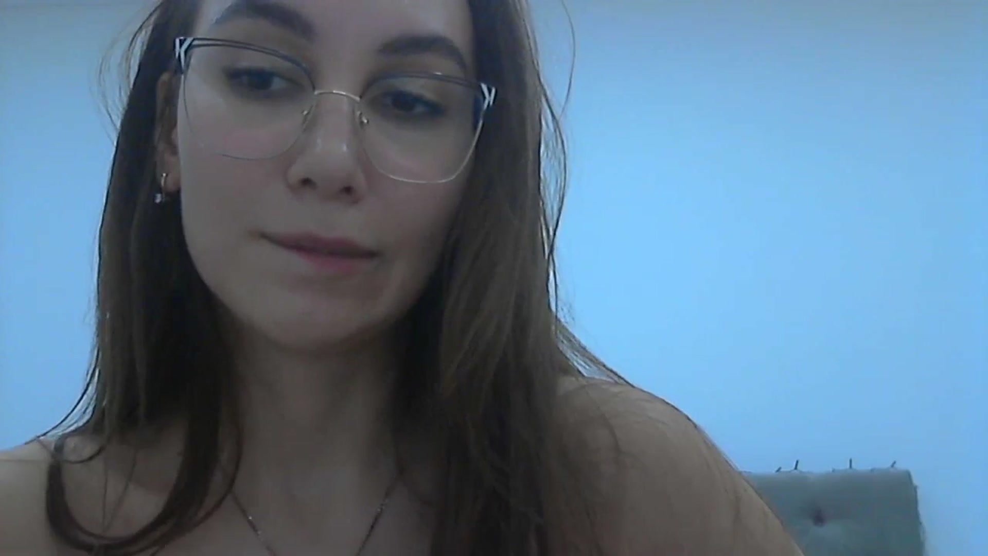 Gallery image thumbnail from HappinessInMe's myfreecams stream on, 12/04/2023, 15:12 image 17 of 20