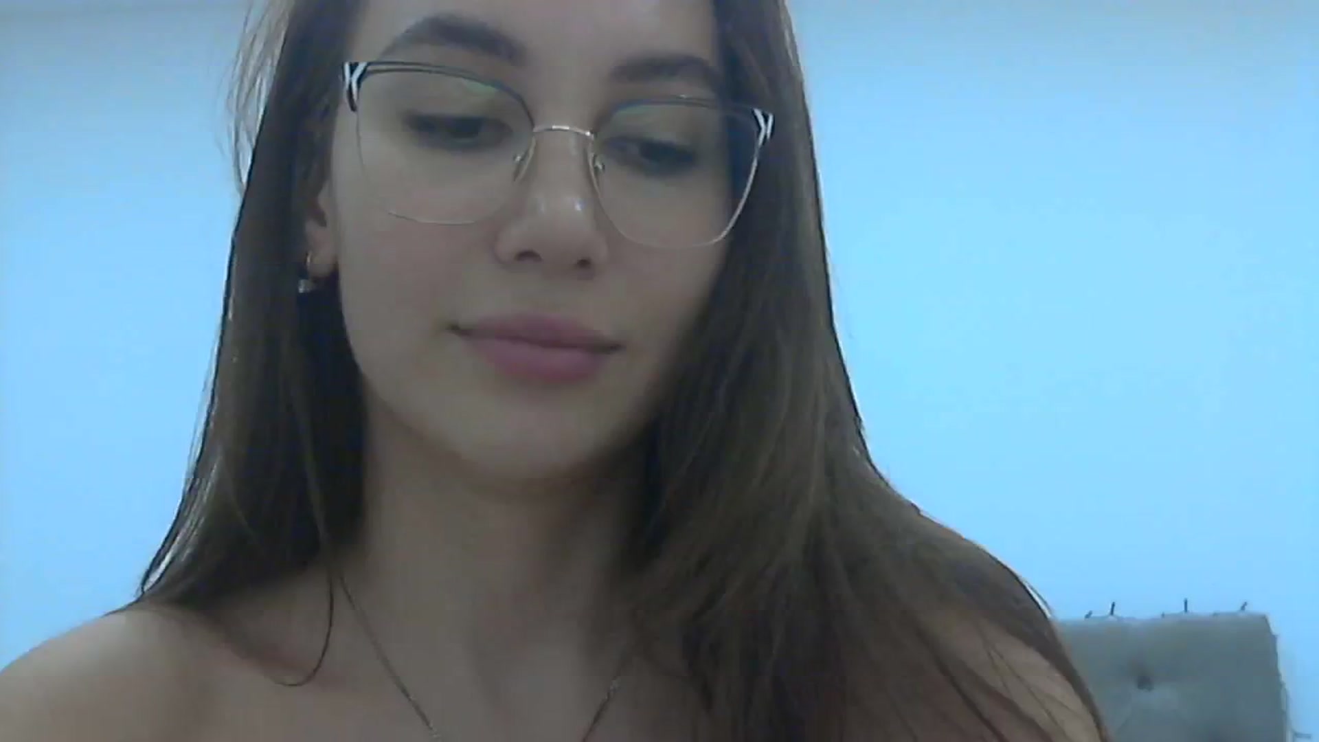 Gallery image thumbnail from HappinessInMe's myfreecams stream on, 12/04/2023, 15:12 image 15 of 20