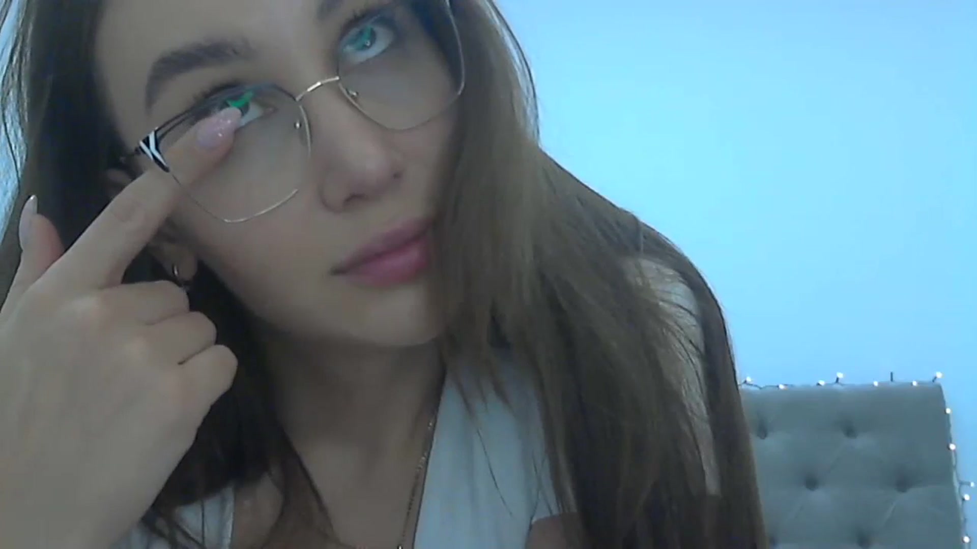 Gallery image thumbnail from HappinessInMe's myfreecams stream on, 12/05/2023, 15:46 image 6 of 20