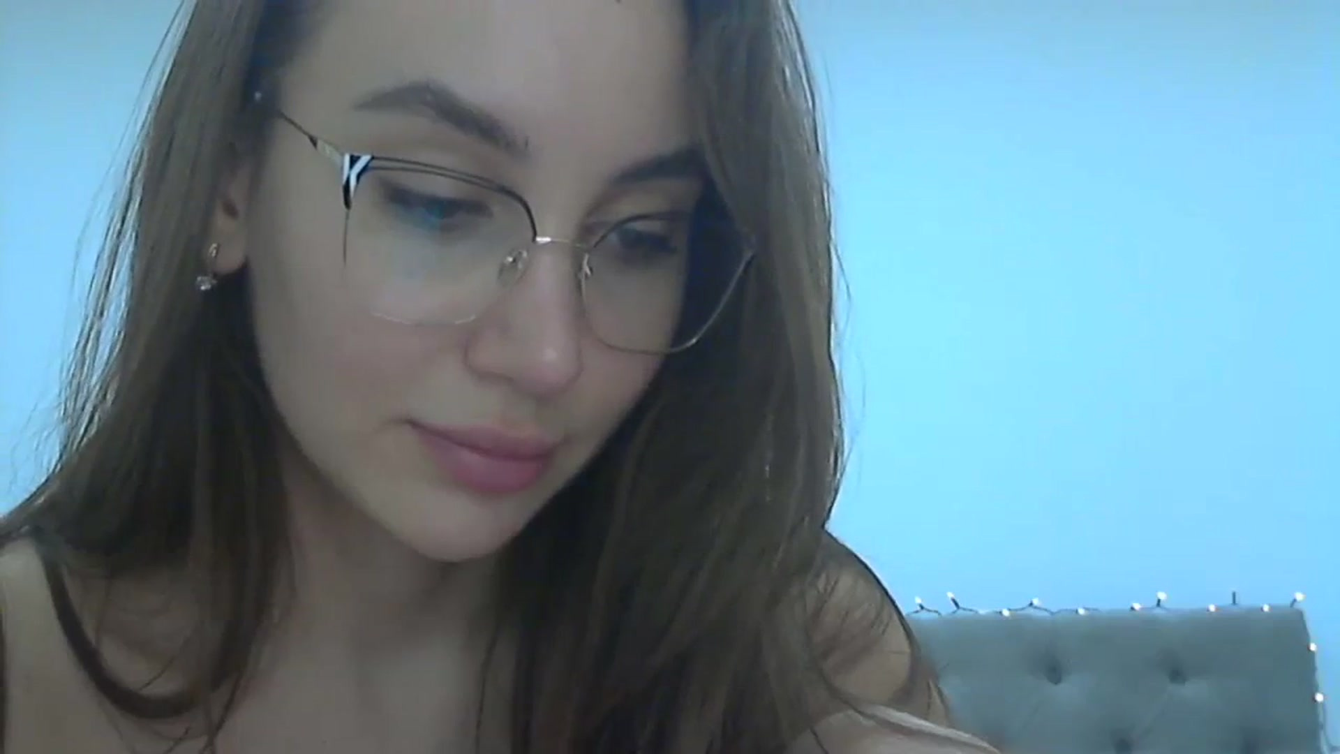 Gallery image thumbnail from HappinessInMe's myfreecams stream on, 12/06/2023, 15:16 image 13 of 20