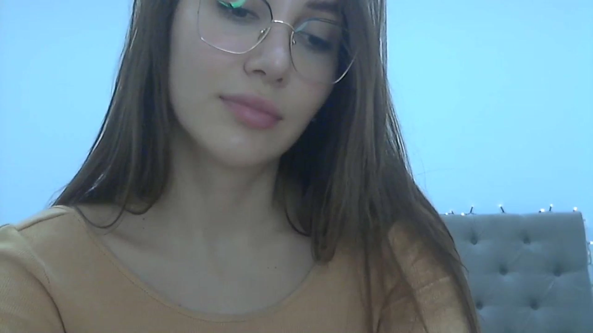 Gallery image thumbnail from HappinessInMe's myfreecams stream on, 12/07/2023, 16:06 image 9 of 20