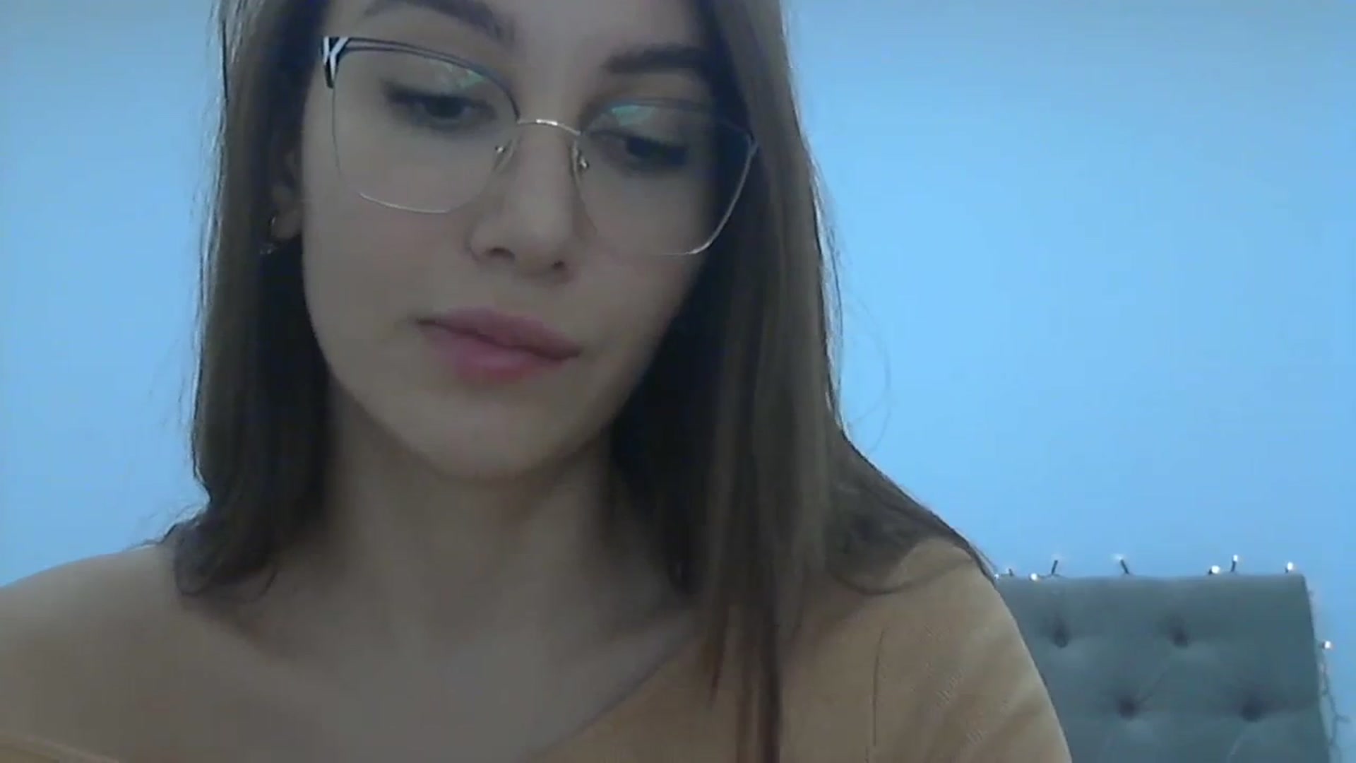 Gallery image thumbnail from HappinessInMe's myfreecams stream on, 12/07/2023, 16:06 image 3 of 20