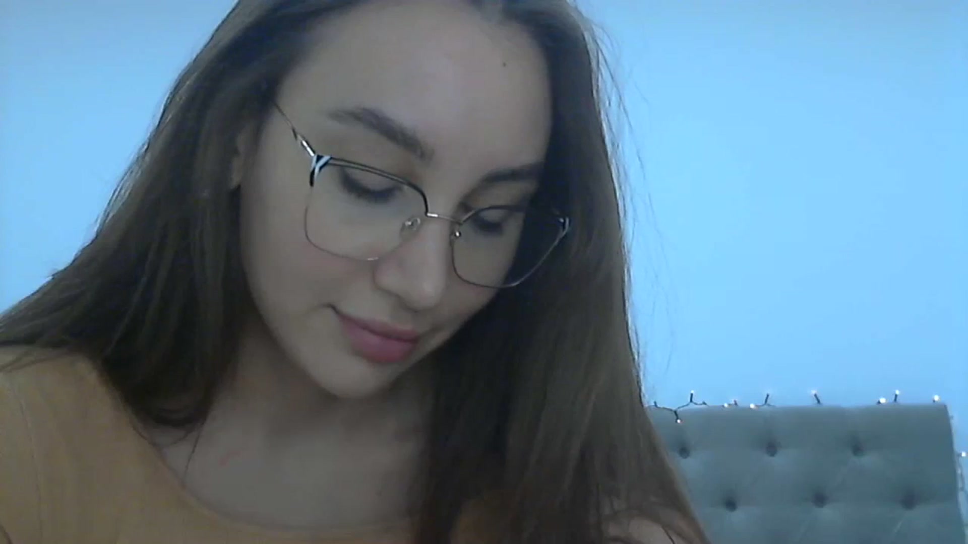 Gallery image thumbnail from HappinessInMe's myfreecams stream on, 12/07/2023, 16:06 image 16 of 20