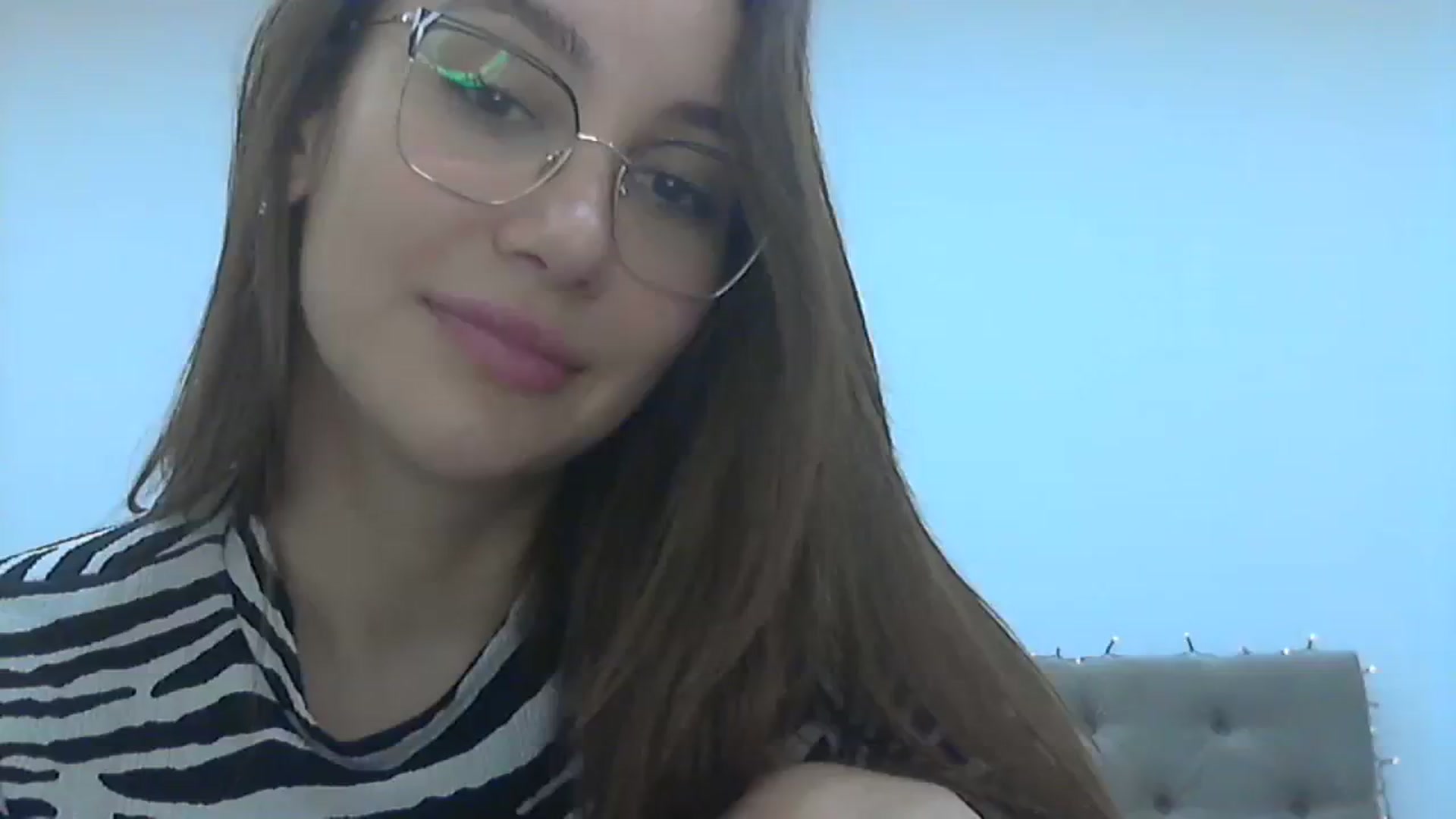 Gallery image thumbnail from HappinessInMe's myfreecams stream on, 12/18/2023, 15:58 image 1 of 20