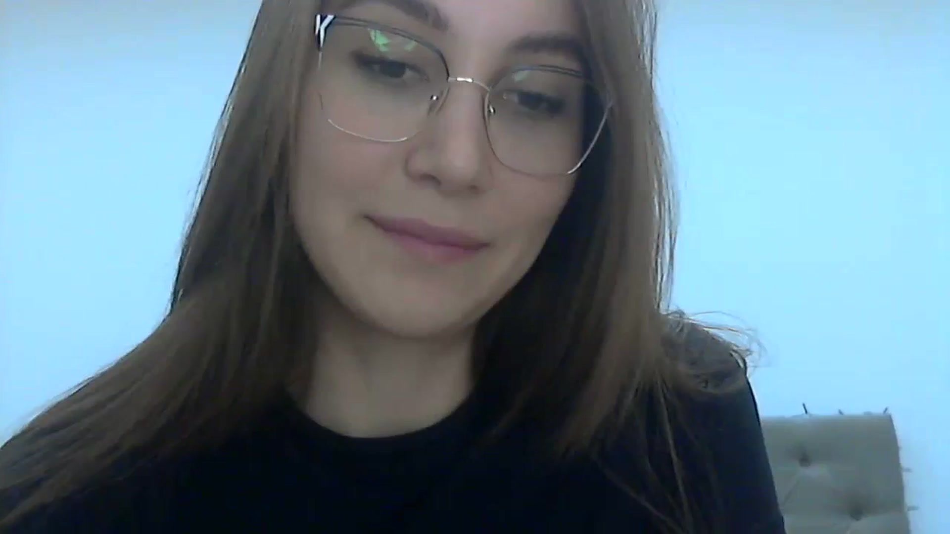 Gallery image thumbnail from HappinessInMe's myfreecams stream on, 01/08/2024, 15:01 image 8 of 20
