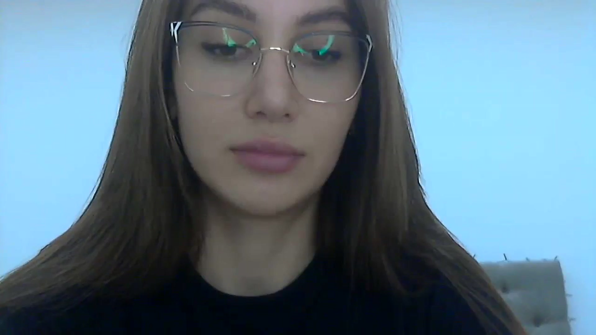 Gallery image thumbnail from HappinessInMe's myfreecams stream on, 01/08/2024, 15:01 image 6 of 20