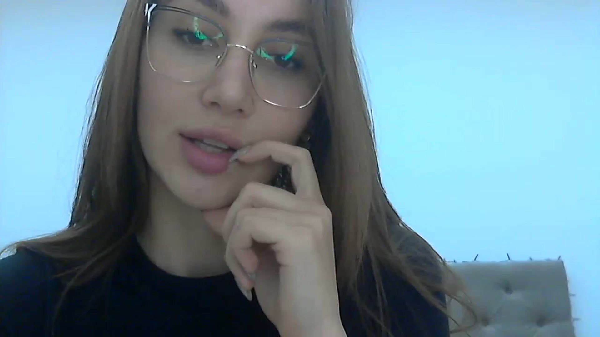 Gallery image thumbnail from HappinessInMe's myfreecams stream on, 01/08/2024, 15:01 image 9 of 20