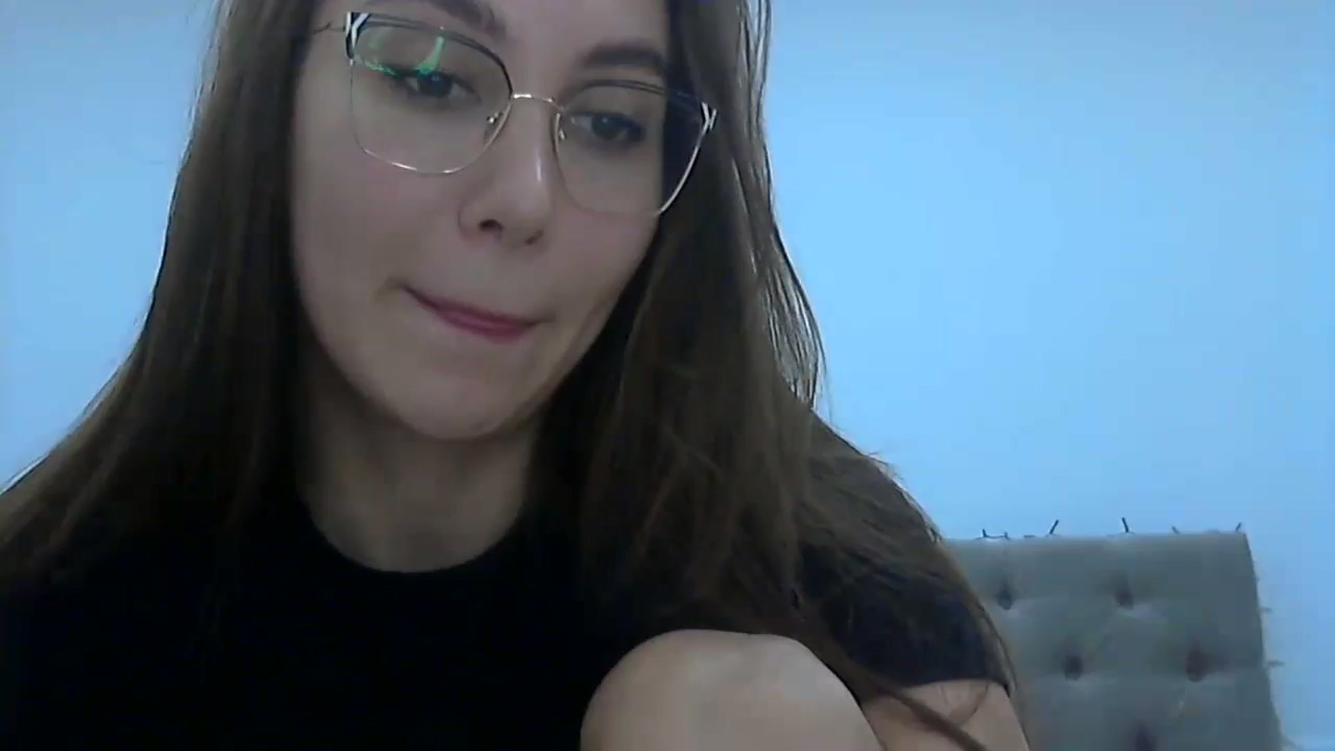 Gallery image thumbnail from HappinessInMe's myfreecams stream on, 01/08/2024, 15:01 image 16 of 20