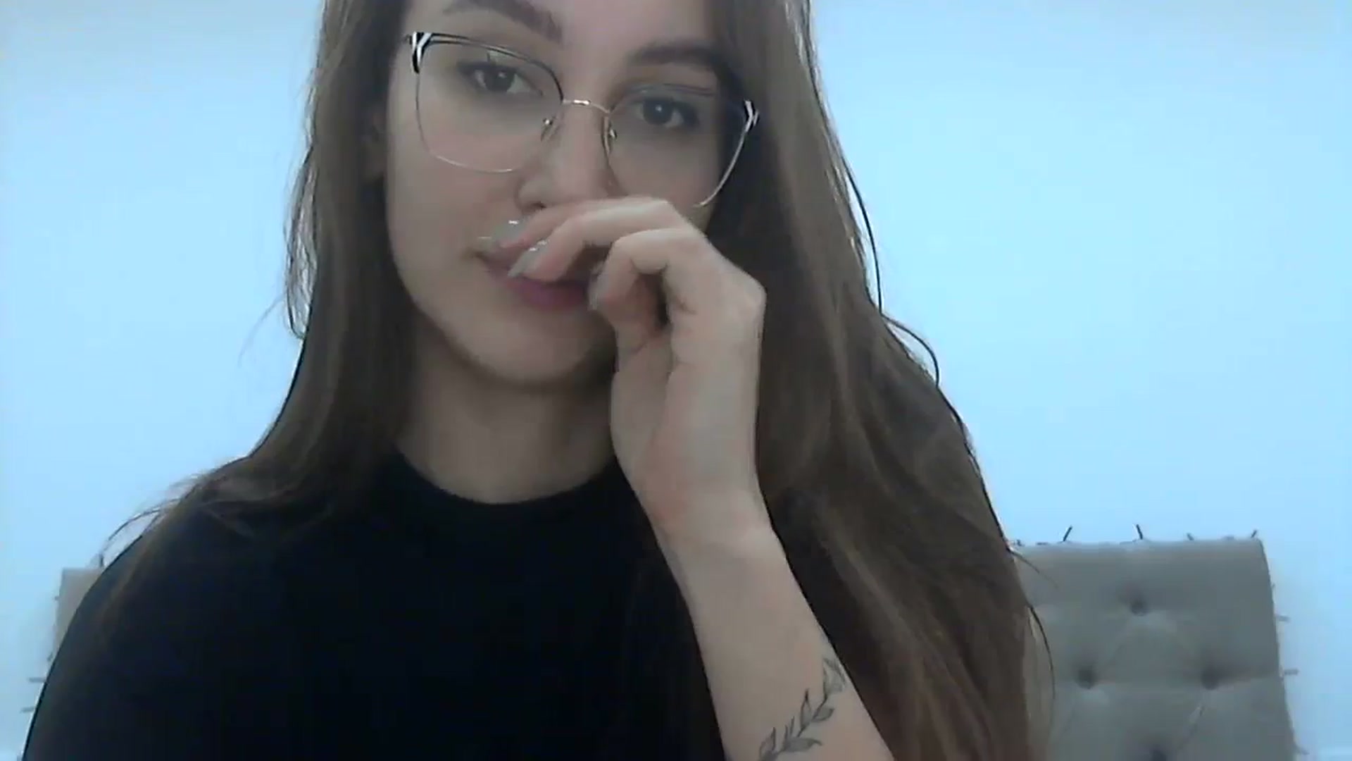 Gallery image thumbnail from HappinessInMe's myfreecams stream on, 01/08/2024, 15:01 image 13 of 20