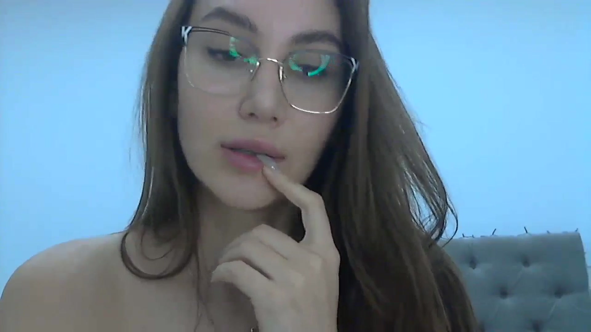 Gallery image thumbnail from HappinessInMe's myfreecams stream on, 01/09/2024, 15:58 image 8 of 20