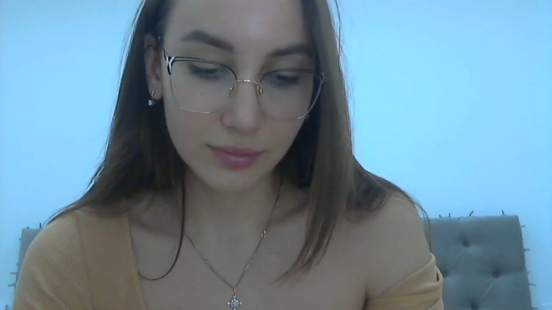 Gallery image thumbnail from HappinessInMe's myfreecams stream on, 02/04/2024, 20:05 image 4 of 20