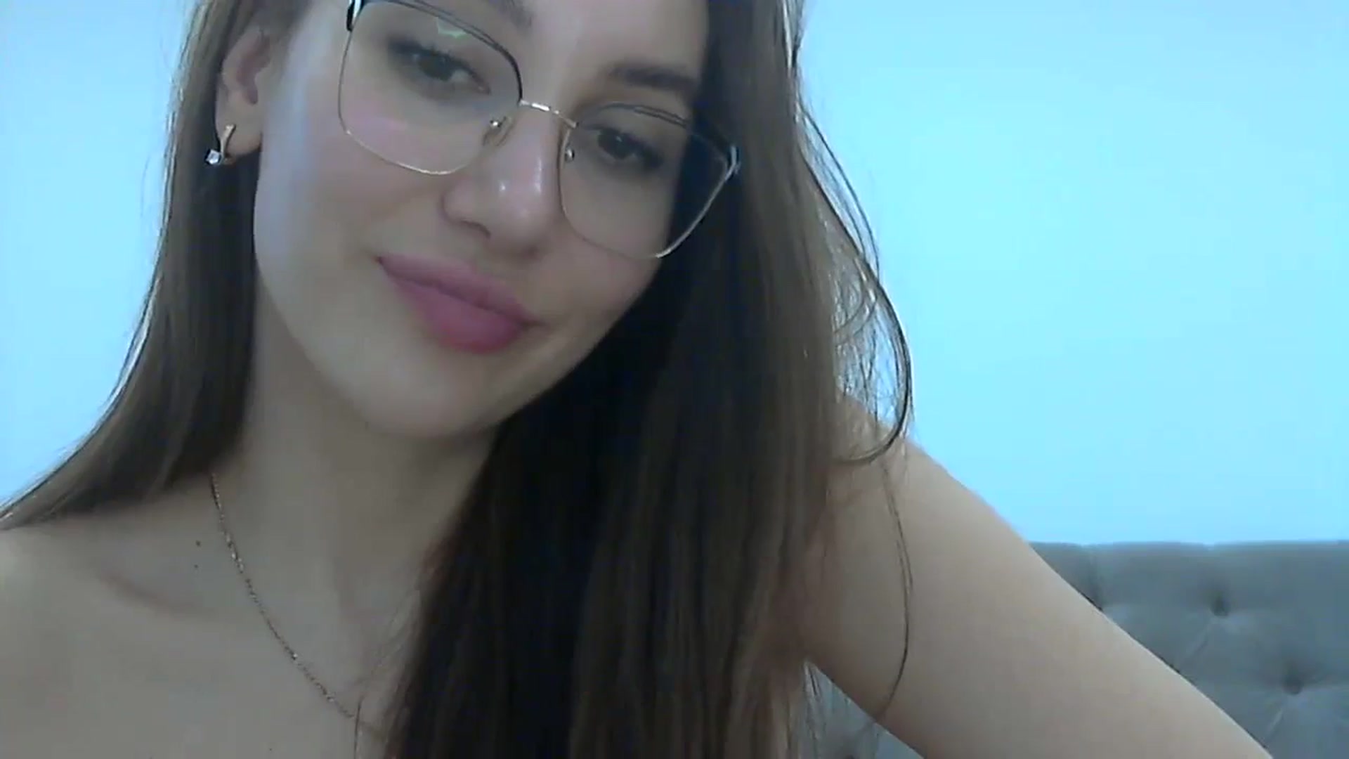 Gallery image thumbnail from HappinessInMe's myfreecams stream on, 03/19/2024, 16:10 image 7 of 20