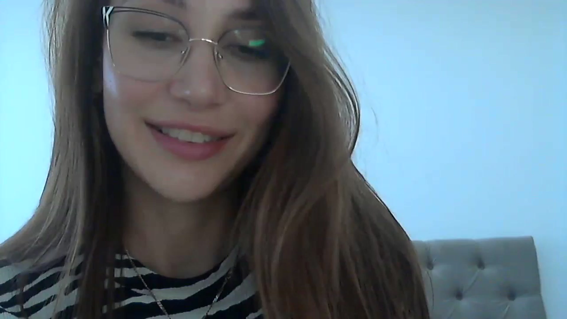 Gallery image thumbnail from HappinessInMe's myfreecams stream on, 04/08/2024, 14:53 image 12 of 20