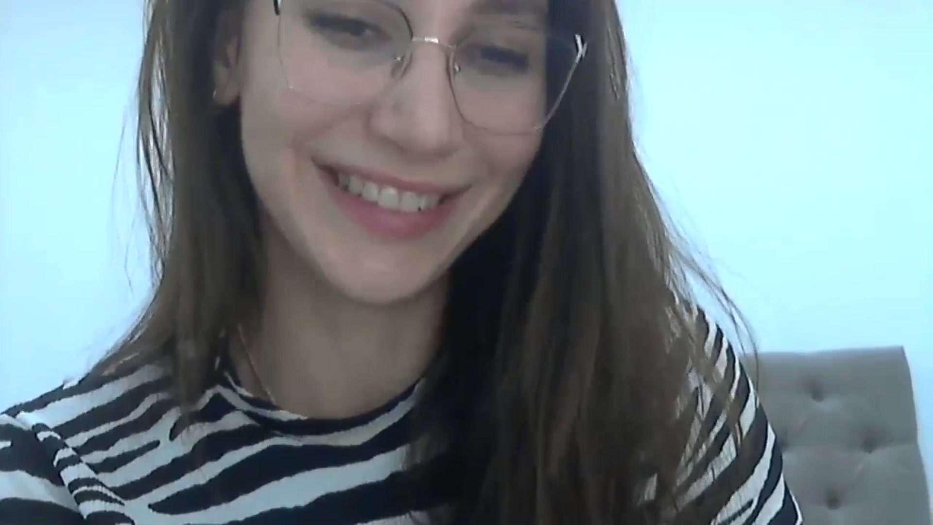 Gallery image thumbnail from HappinessInMe's myfreecams stream on, 04/27/2024, 18:57 image 10 of 20