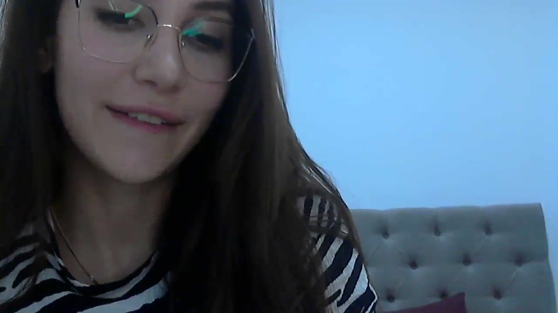 Gallery image thumbnail from HappinessInMe's myfreecams stream on, 04/27/2024, 19:23 image 16 of 20