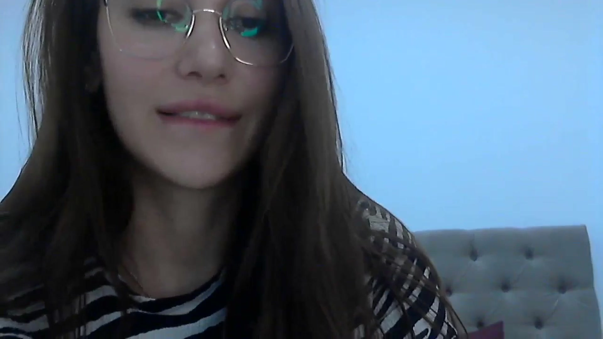 Gallery image thumbnail from HappinessInMe's myfreecams stream on, 04/27/2024, 19:23 image 17 of 20