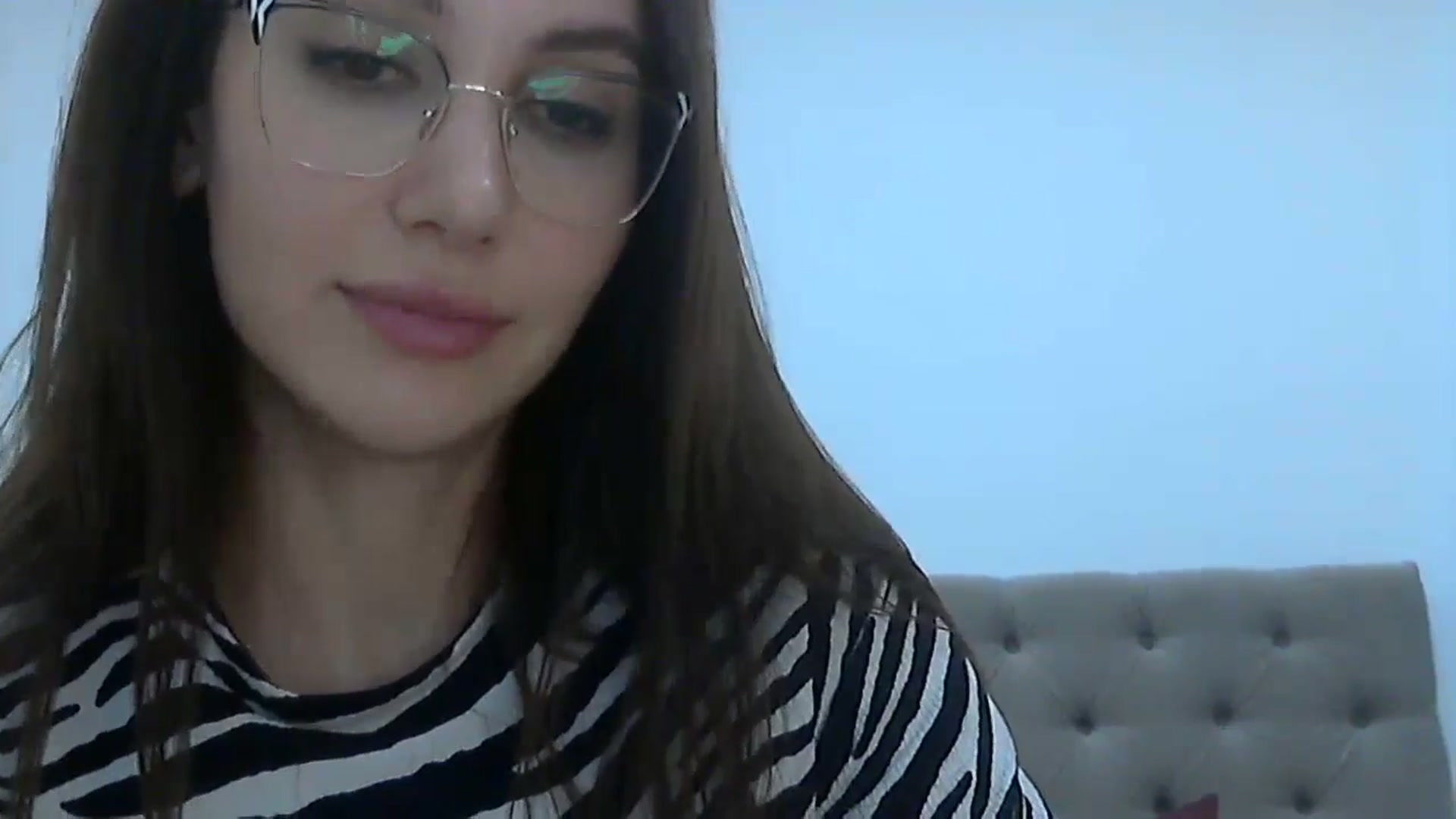 Gallery image thumbnail from HappinessInMe's myfreecams stream on, 04/27/2024, 19:23 image 5 of 20