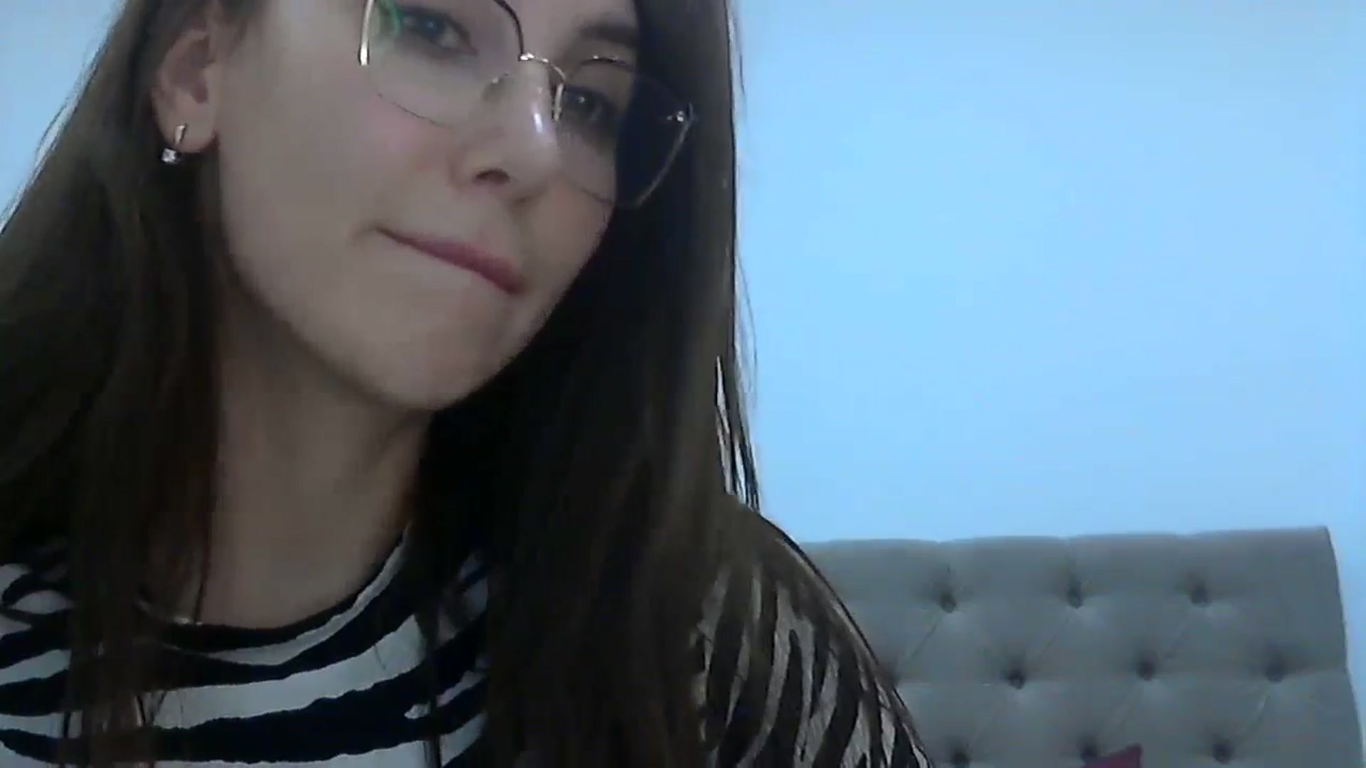 Gallery image thumbnail from HappinessInMe's myfreecams stream on, 04/27/2024, 19:23 image 10 of 20