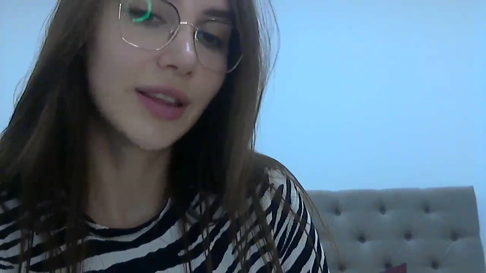 Gallery image thumbnail from HappinessInMe's myfreecams stream on, 04/27/2024, 19:23 image 7 of 20