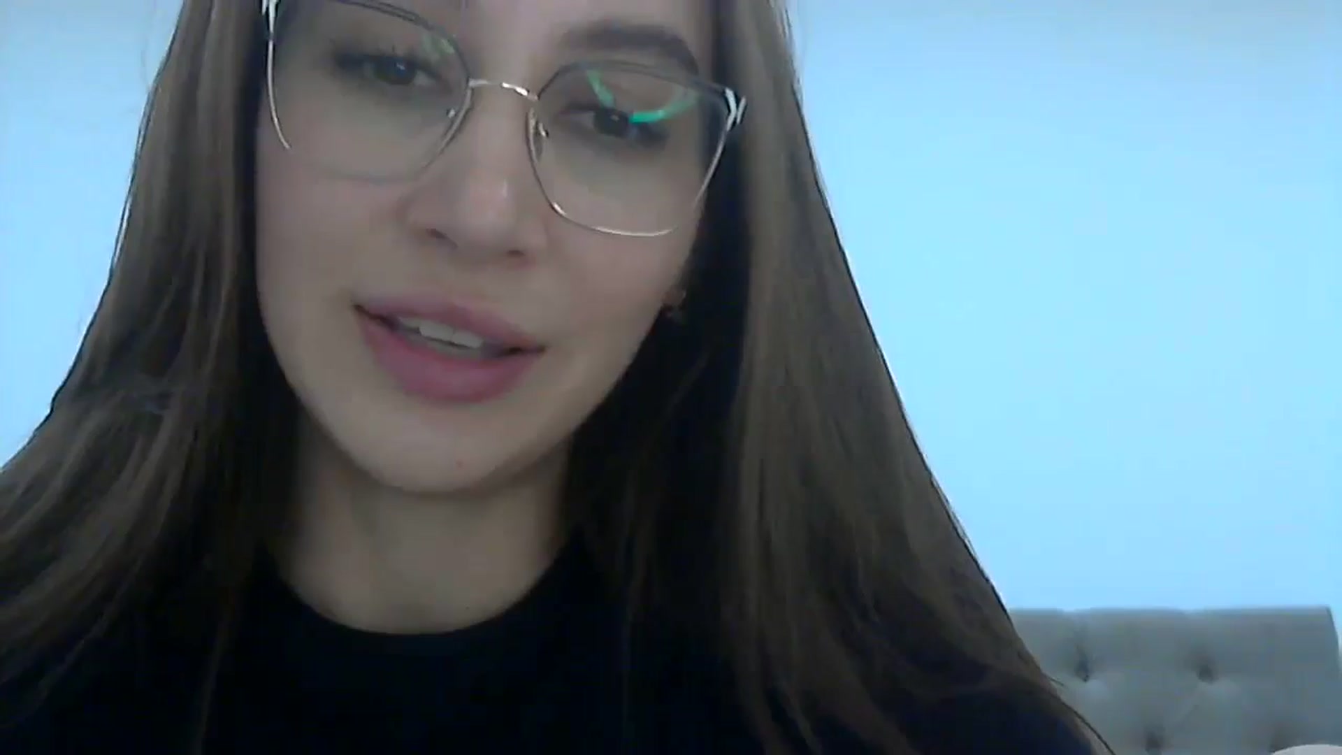 Gallery image thumbnail from HappinessInMe's myfreecams stream on, 05/06/2024, 14:36 image 10 of 20