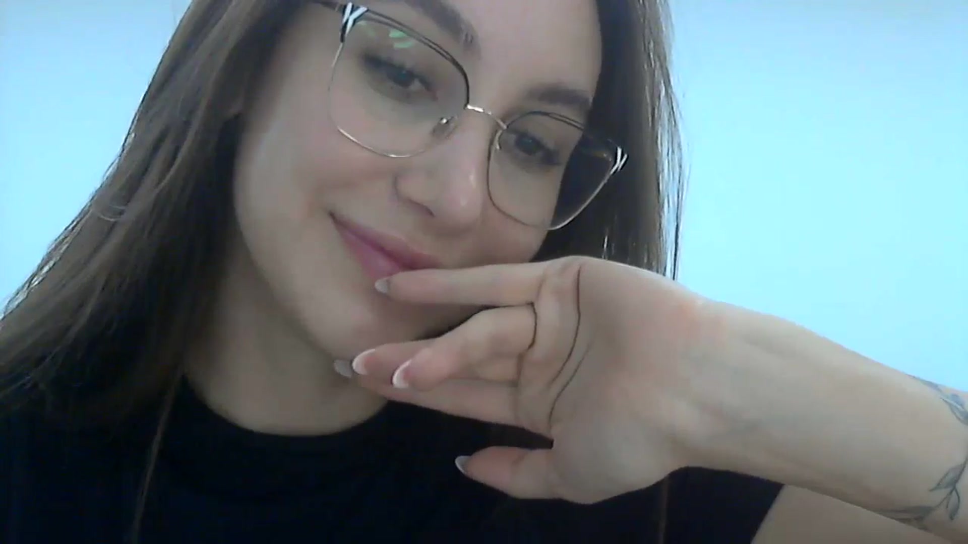 Gallery image thumbnail from HappinessInMe's myfreecams stream on, 05/06/2024, 14:36 image 9 of 20