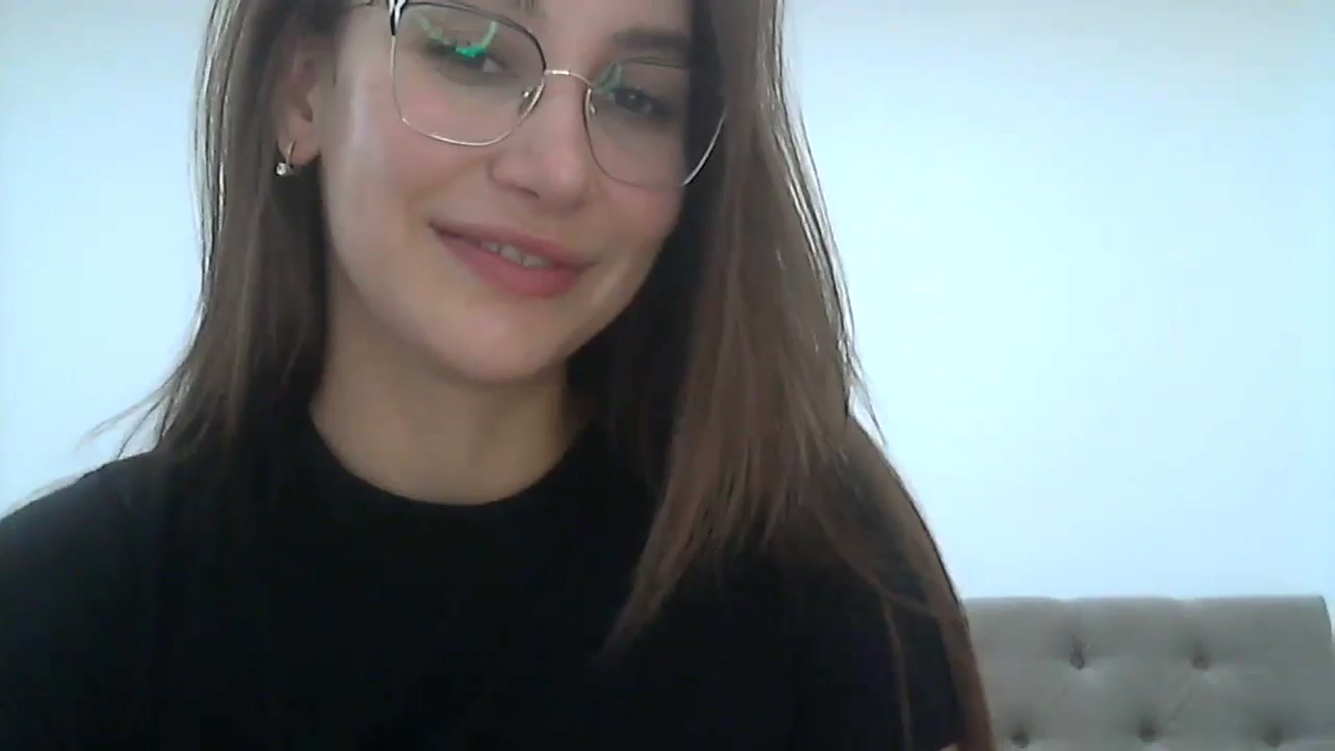 Gallery image thumbnail from HappinessInMe's myfreecams stream on, 05/06/2024, 14:36 image 16 of 20