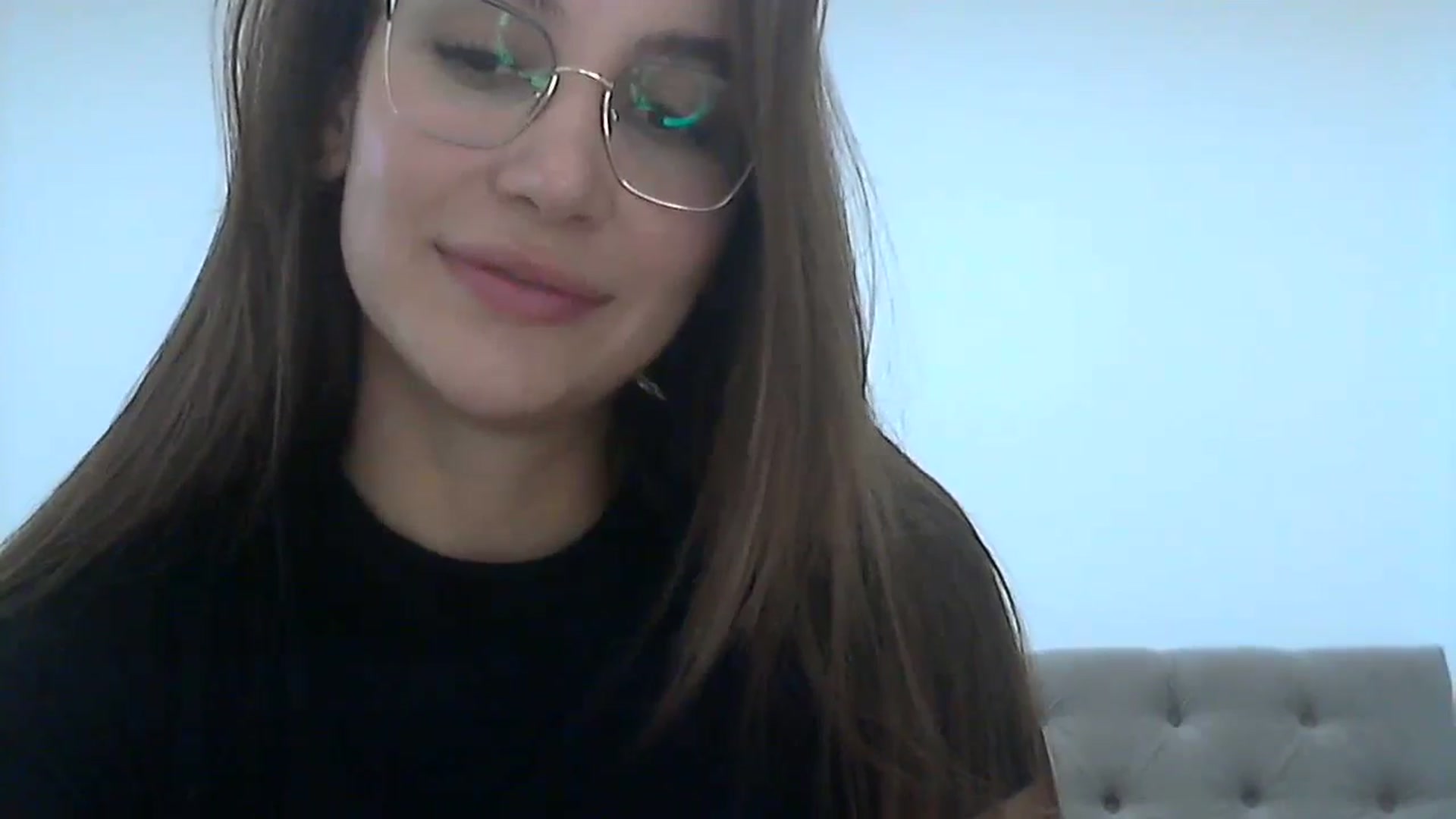 Gallery image thumbnail from HappinessInMe's myfreecams stream on, 05/06/2024, 14:36 image 18 of 20