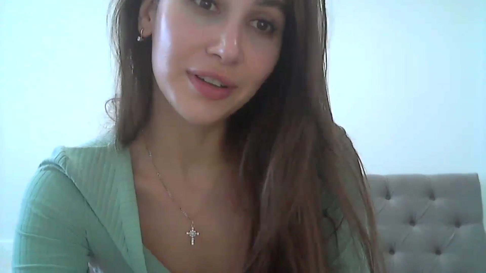 Gallery image thumbnail from HappinessInMe's myfreecams stream on, 05/08/2024, 14:19 image 8 of 20