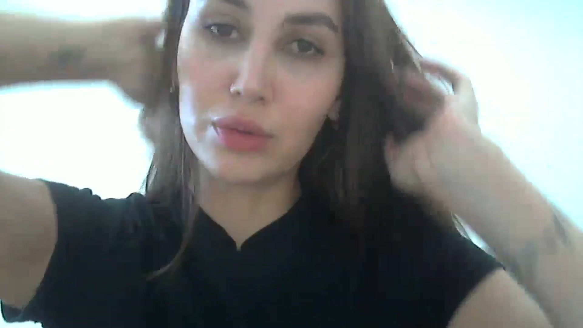 Gallery image thumbnail from HappinessInMe's myfreecams stream on, 05/20/2024, 14:22 image 13 of 20