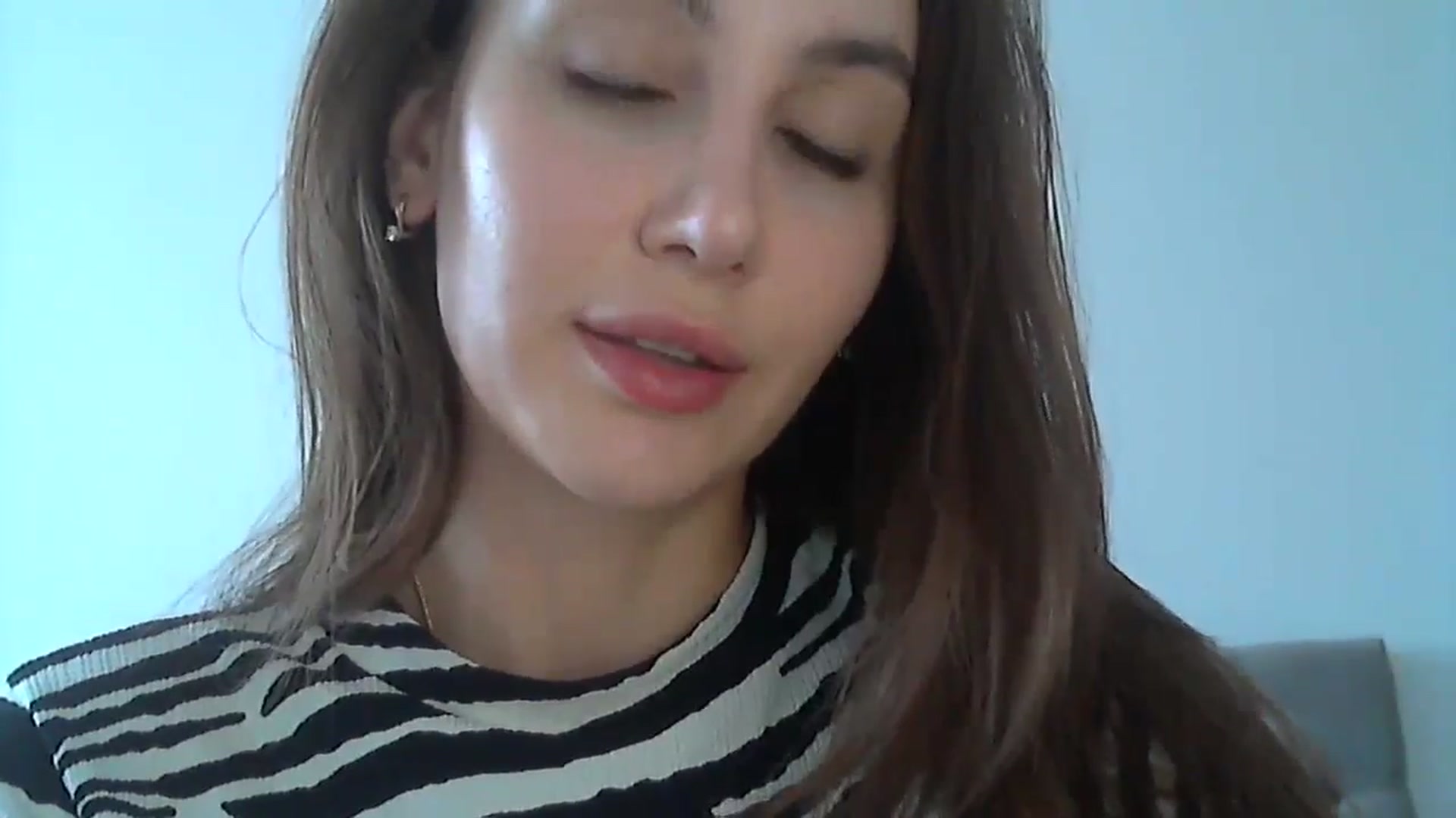 Gallery image thumbnail from HappinessInMe's myfreecams stream on, 05/27/2024, 14:38 image 2 of 20