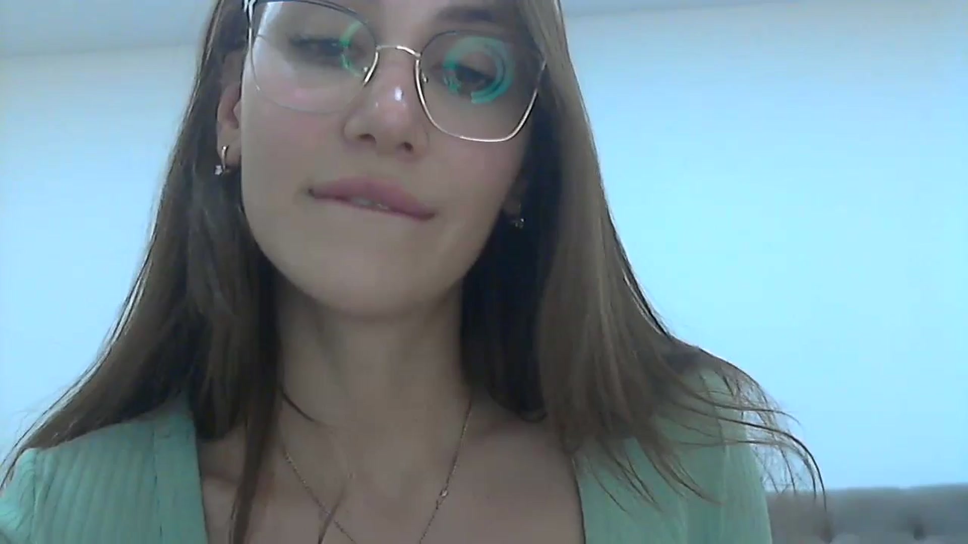 Gallery image thumbnail from HappinessInMe's myfreecams stream on, 05/28/2024, 20:24 image 15 of 20