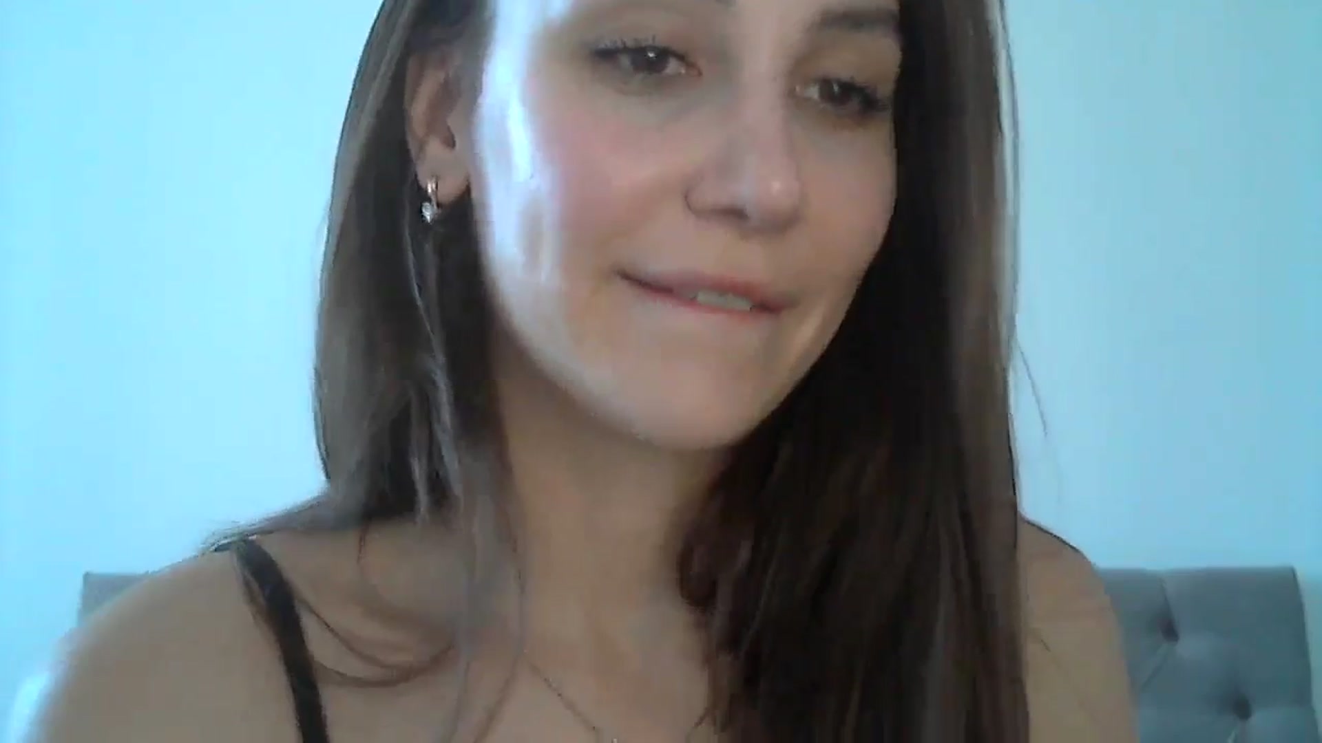 Gallery image thumbnail from HappinessInMe's myfreecams stream on, 06/03/2024, 15:43 image 13 of 20