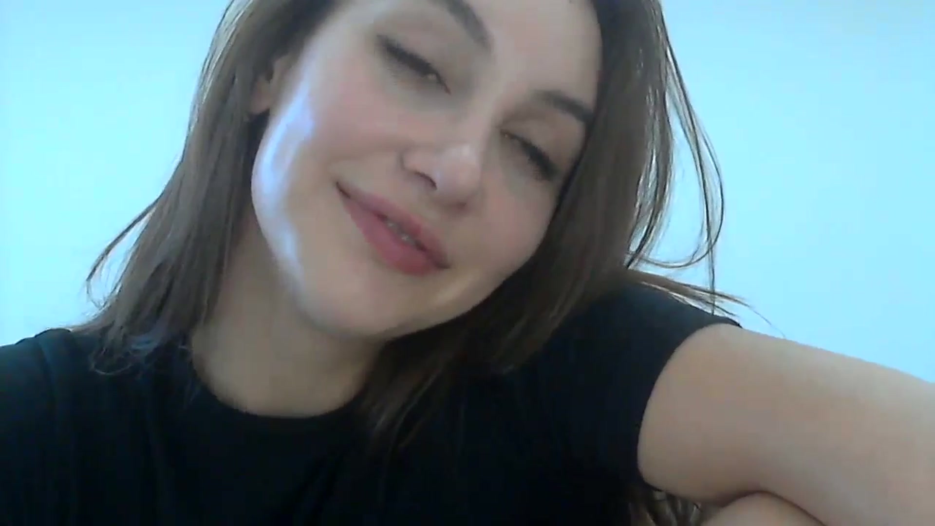 Gallery image thumbnail from HappinessInMe's myfreecams stream on, 06/23/2024, 14:56 image 10 of 20