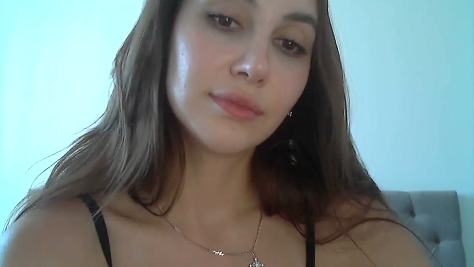 Gallery image thumbnail from HappinessInMe's myfreecams stream on, 07/01/2024, 15:18 image 18 of 20