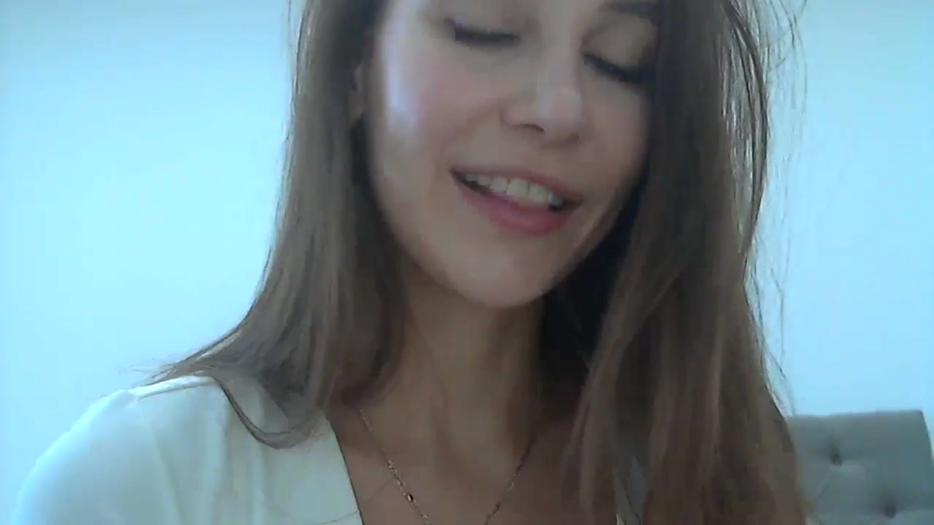 Gallery image thumbnail from HappinessInMe's myfreecams stream on, 08/05/2024, 14:02 image 2 of 20