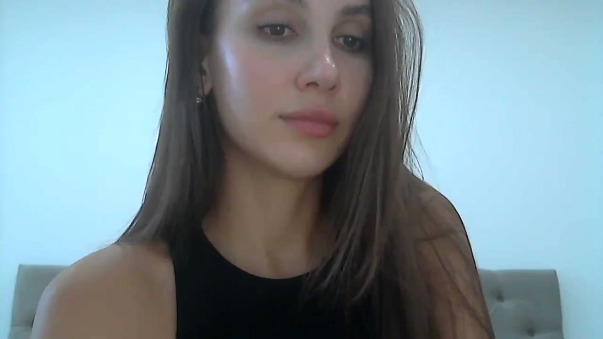 Gallery image thumbnail from HappinessInMe's myfreecams stream on, 08/15/2024, 13:35 image 6 of 20