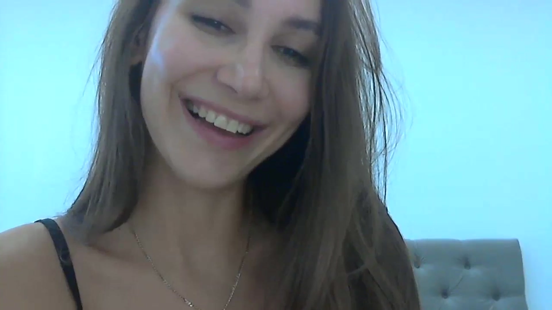 Gallery image thumbnail from HappinessInMe's myfreecams stream on, 08/21/2024, 14:54 image 11 of 20