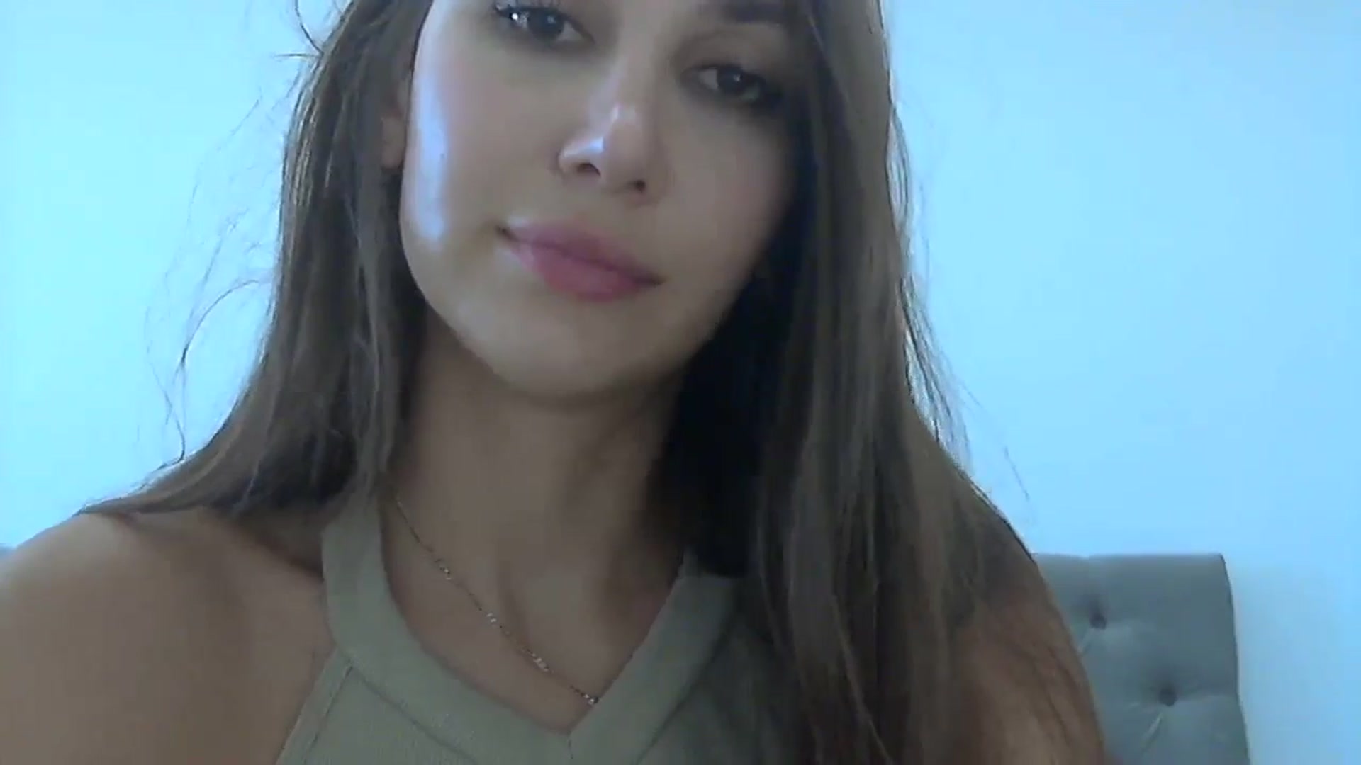 Gallery image thumbnail from HappinessInMe's myfreecams stream on, 08/22/2024, 15:32 image 7 of 20