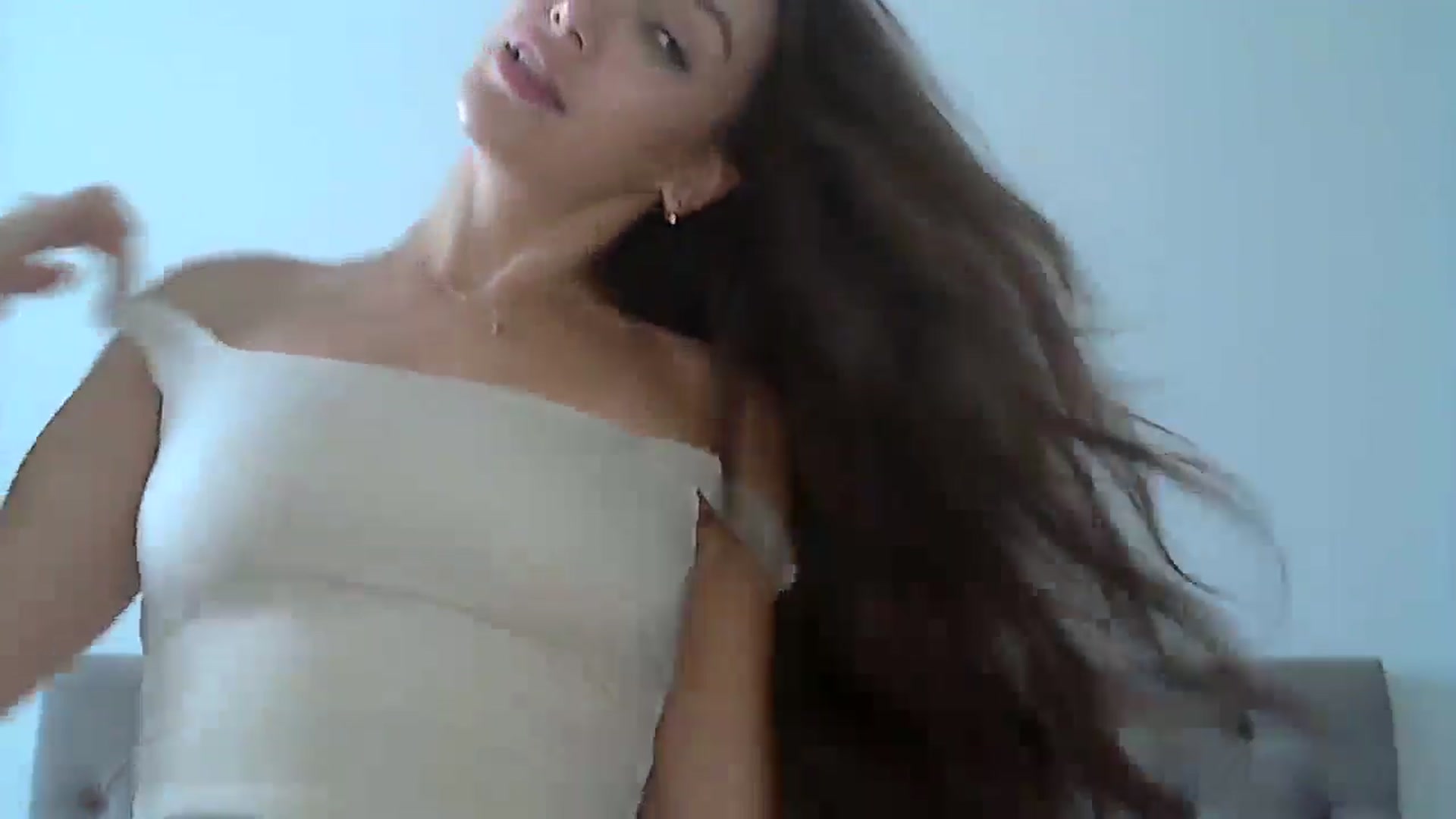 Gallery image thumbnail from HappinessInMe's myfreecams stream on, 08/28/2024, 14:59 image 8 of 20