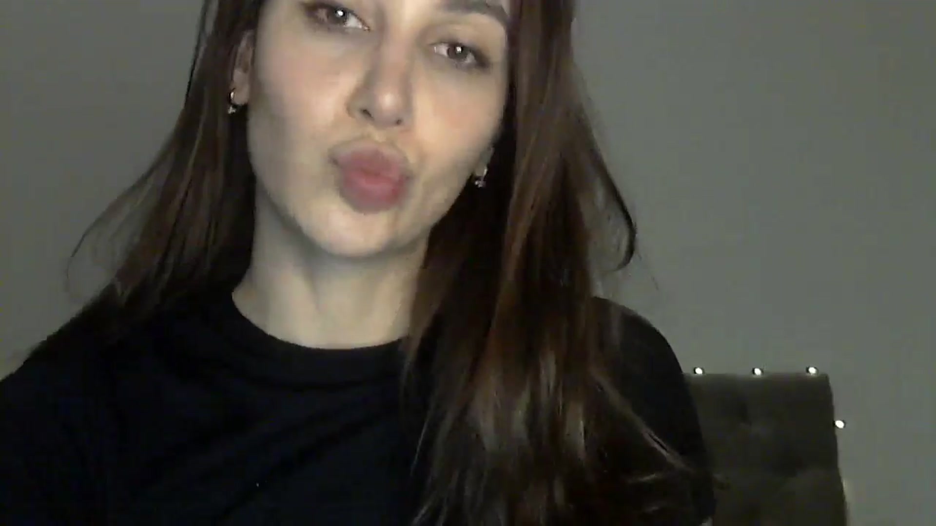 Gallery image thumbnail from HappinessInMe's myfreecams stream on, 11/18/2024, 16:00 image 11 of 20