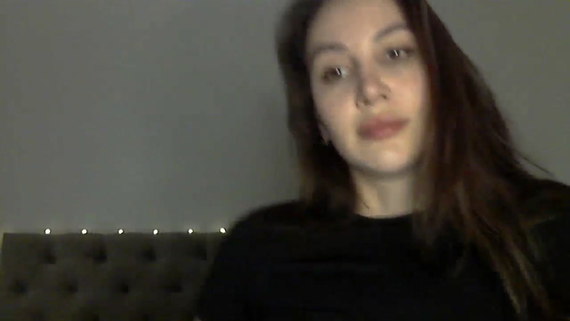 Gallery image thumbnail from HappinessInMe's myfreecams stream on, 11/18/2024, 16:00 image 2 of 20
