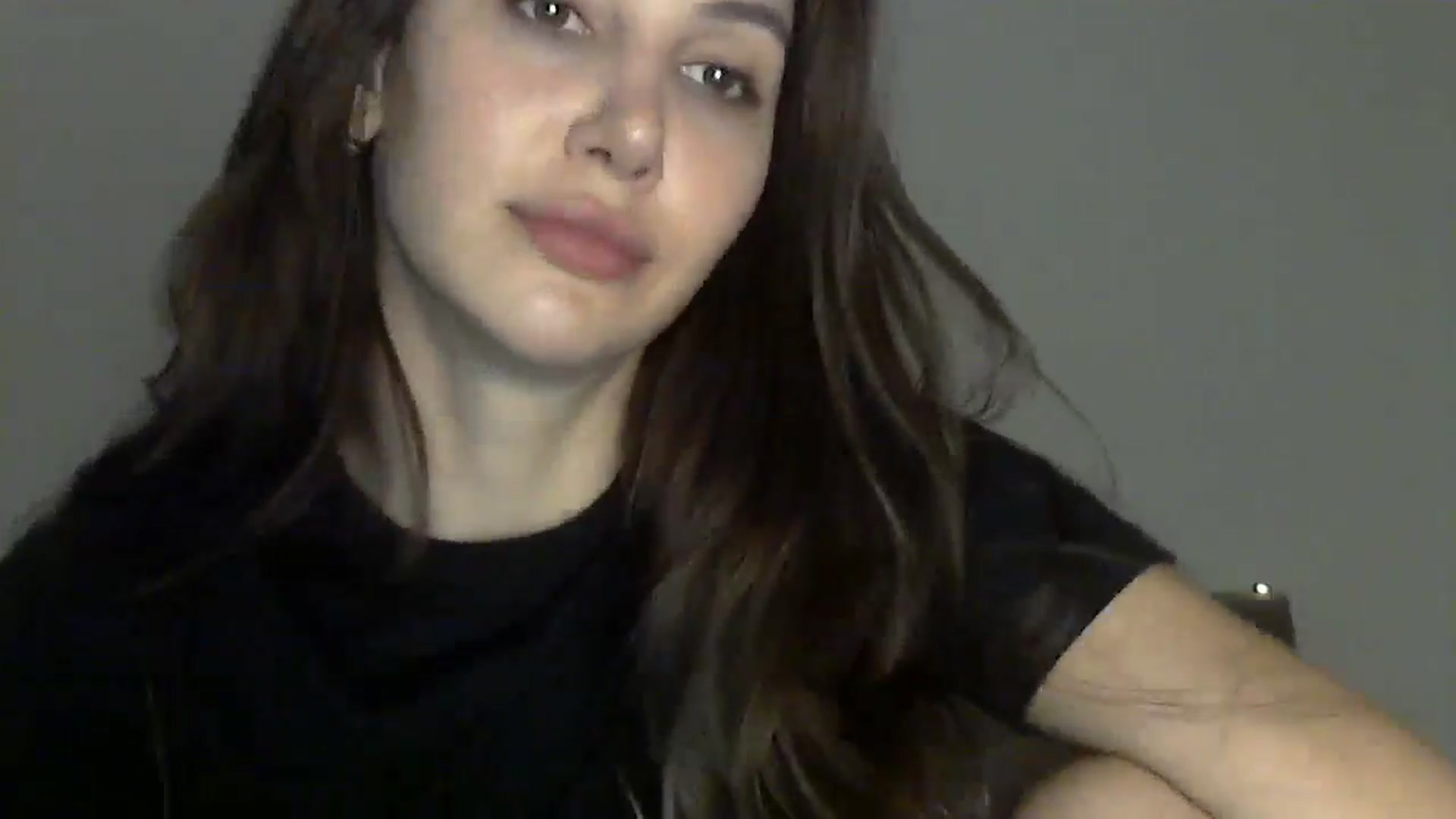 Gallery image thumbnail from HappinessInMe's myfreecams stream on, 11/18/2024, 16:00 image 8 of 20