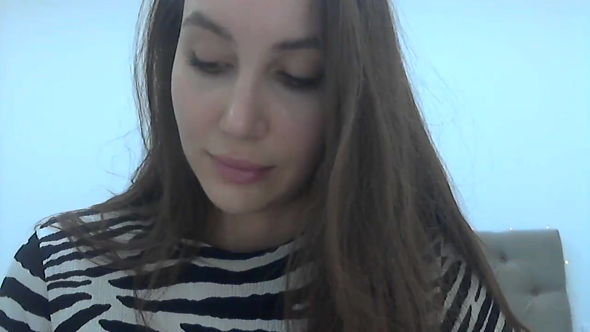 Gallery image thumbnail from HappinessInMe's myfreecams stream on, 11/19/2024, 15:22 image 15 of 20