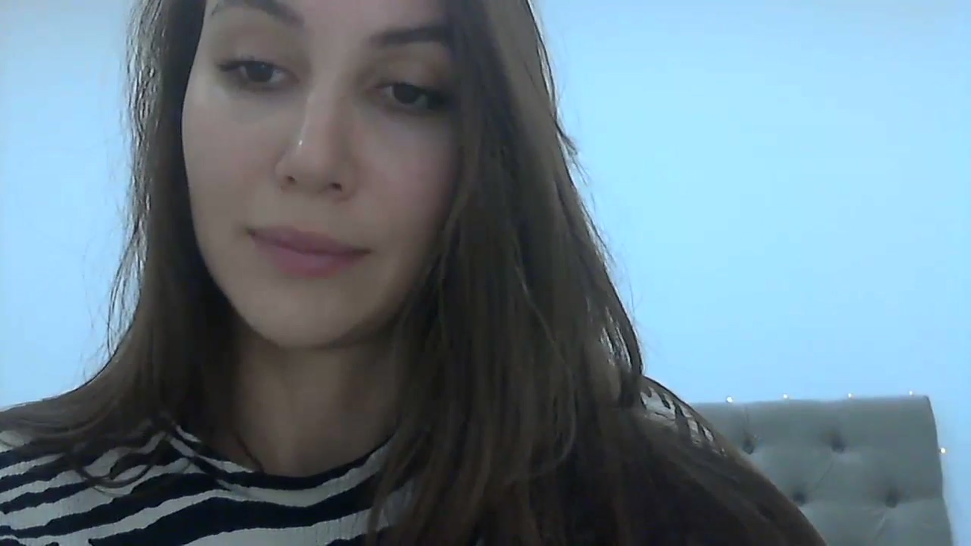Gallery image thumbnail from HappinessInMe's myfreecams stream on, 11/19/2024, 16:08 image 4 of 20