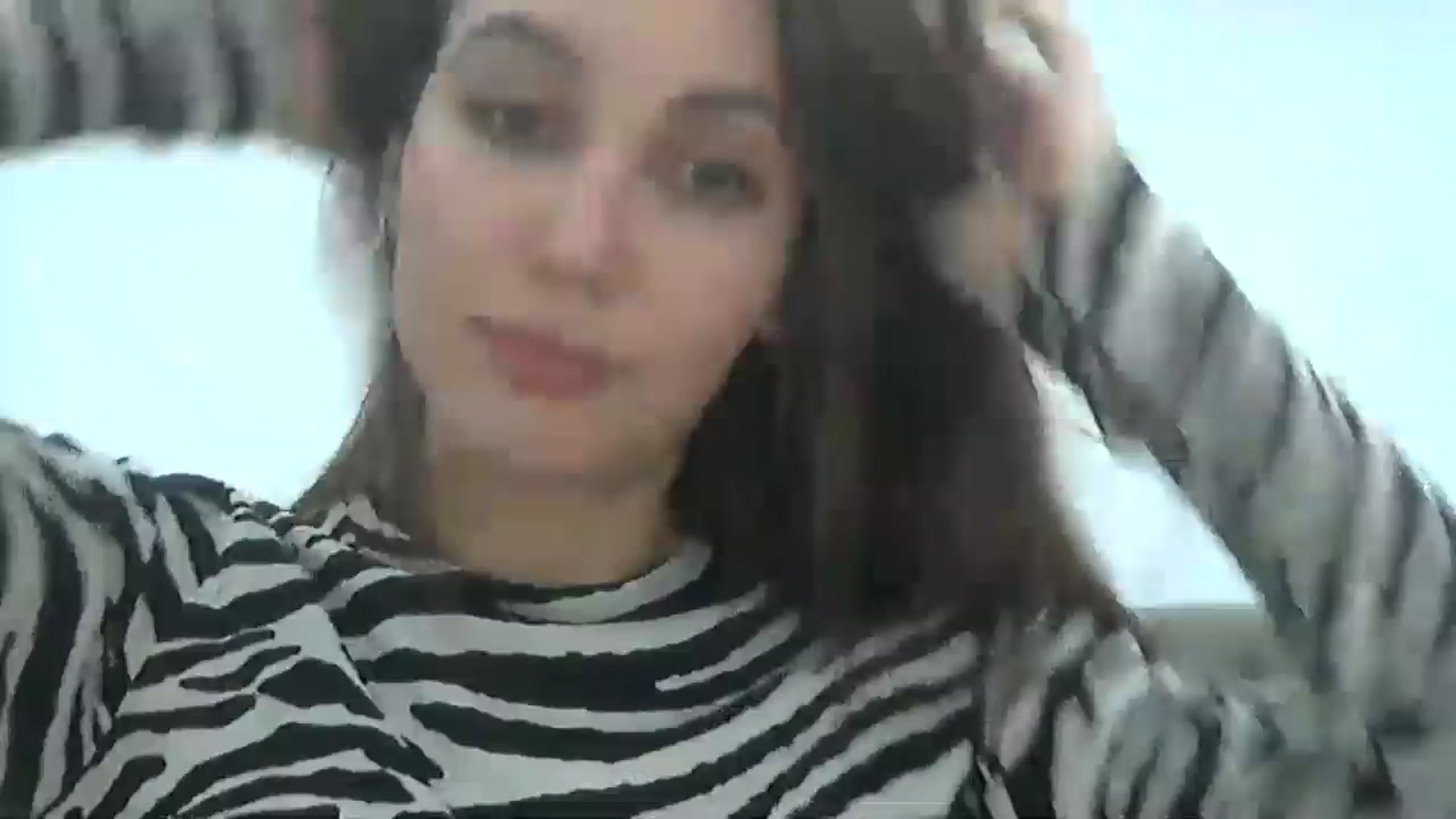 Gallery image thumbnail from HappinessInMe's myfreecams stream on, 11/19/2024, 16:08 image 1 of 20