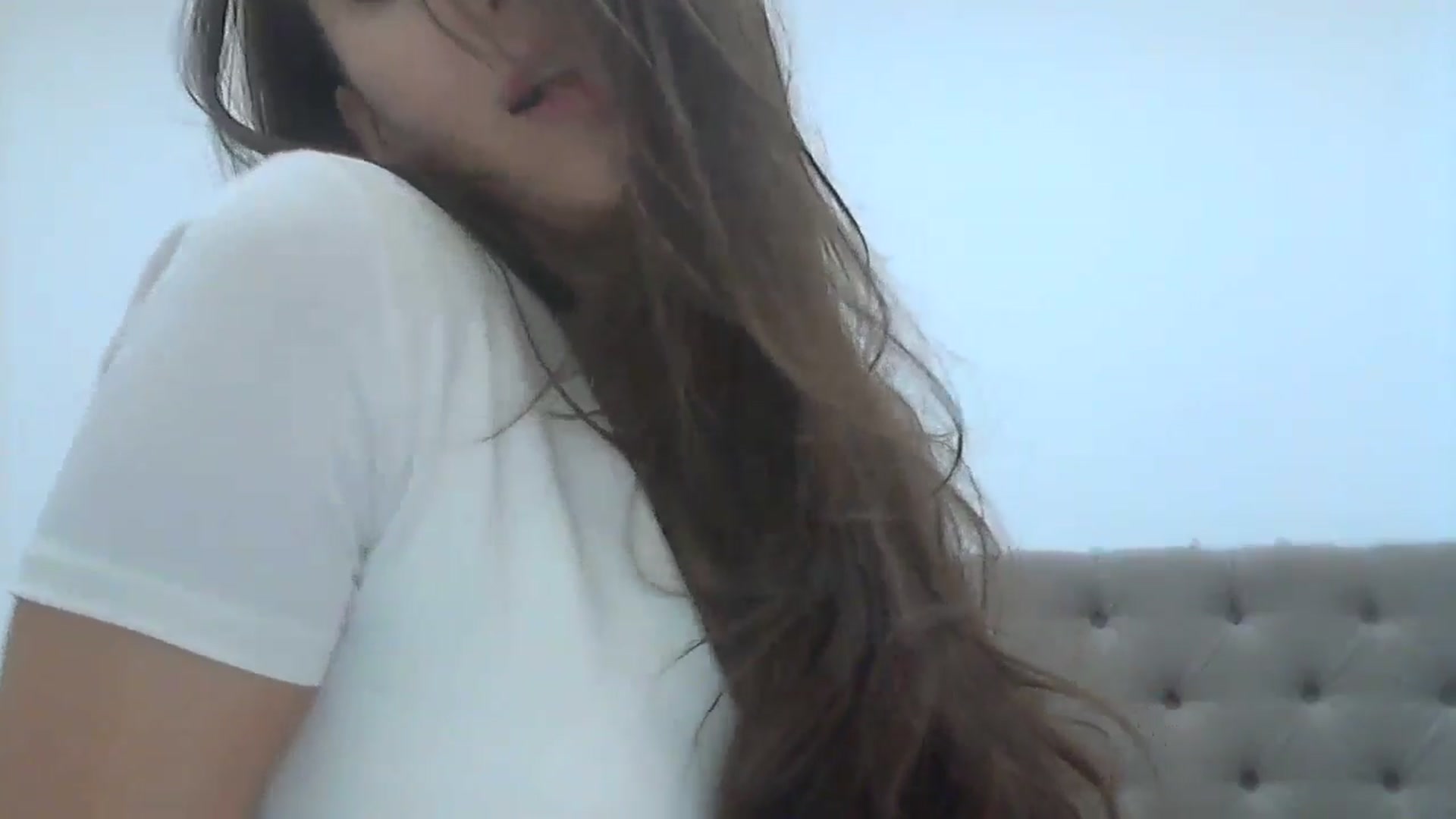 Gallery image thumbnail from HappinessInMe's myfreecams stream on, 11/30/2024, 16:37 image 13 of 20