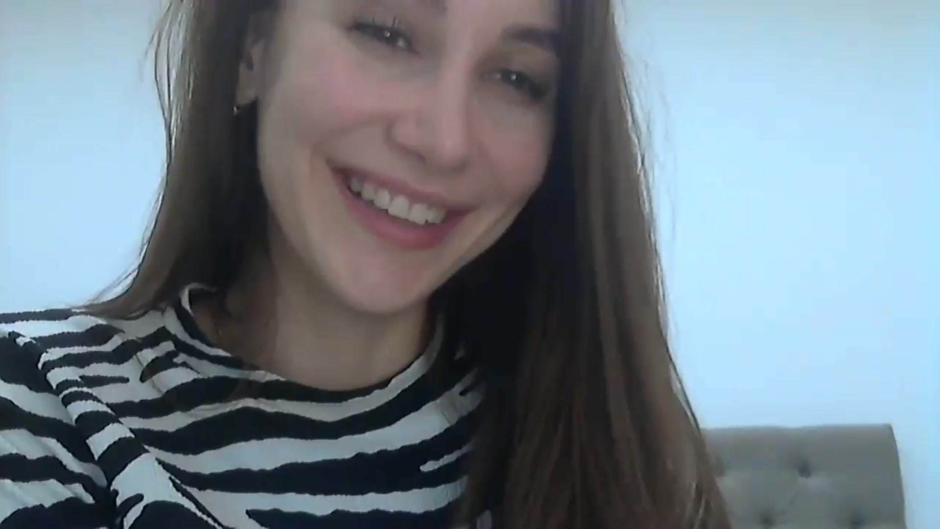 Gallery image thumbnail from HappinessInMe's myfreecams stream on, 12/19/2024, 16:26 image 8 of 20