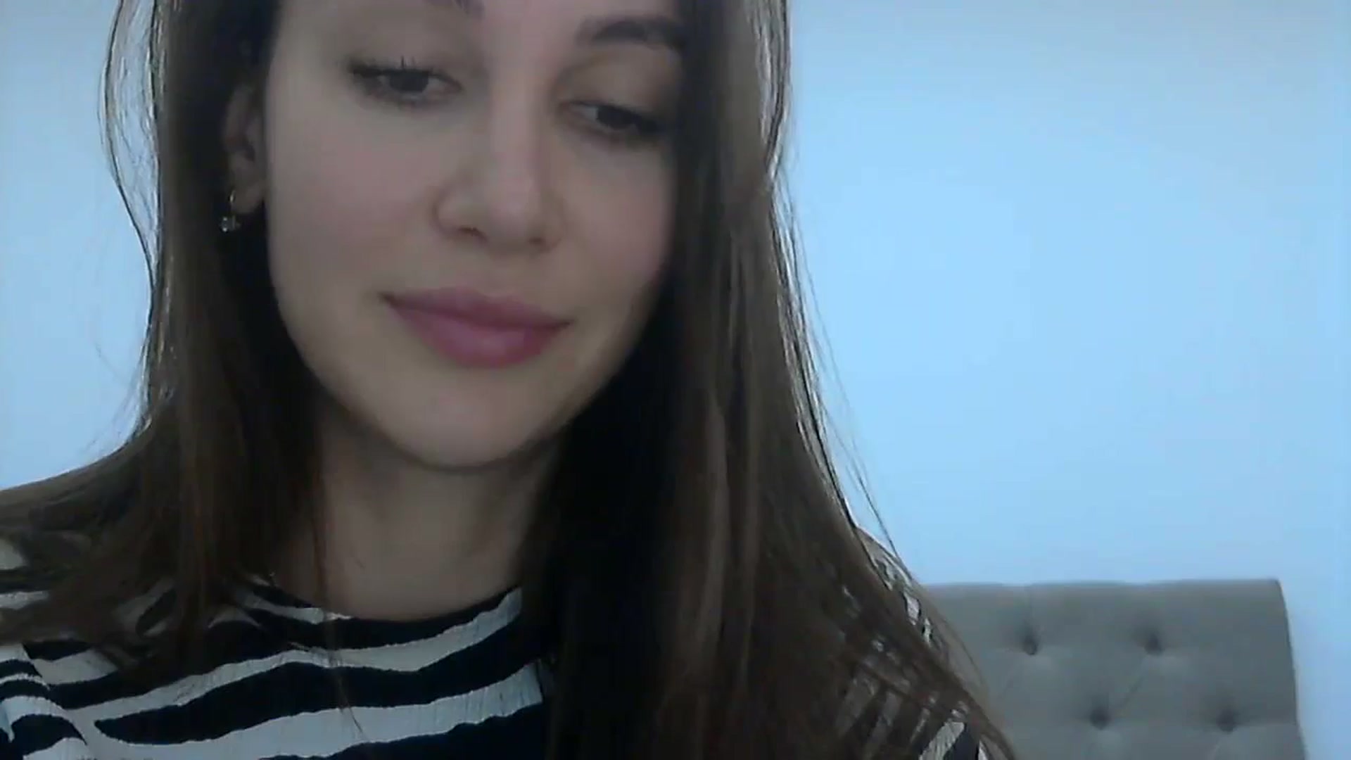 Gallery image thumbnail from HappinessInMe's myfreecams stream on, 12/19/2024, 16:26 image 3 of 20