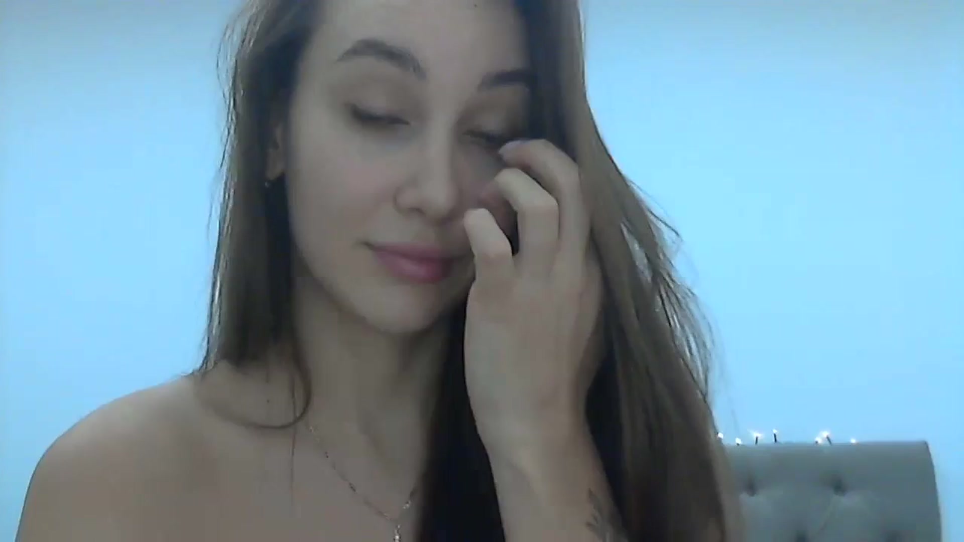 Gallery image thumbnail from HappinessInMe's myfreecams stream on, 12/22/2024, 17:22 image 1 of 20